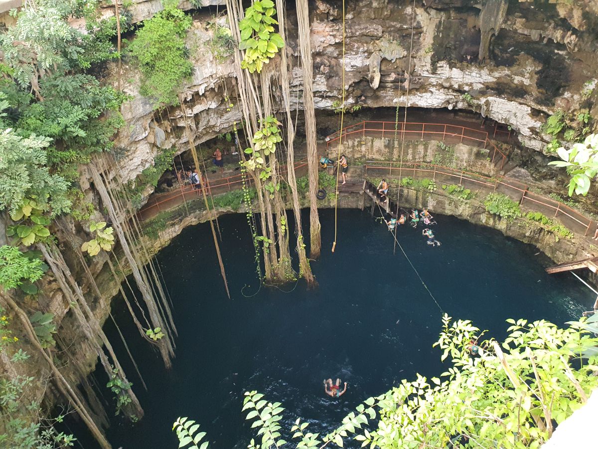 Cenote Oxman in Valladolid