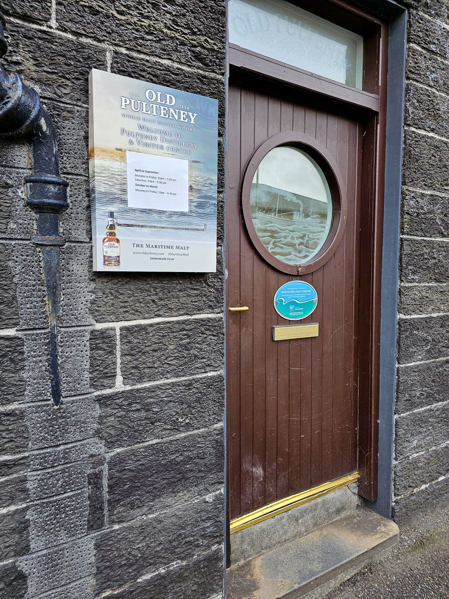 Eingang zur Old Pulteny Distillery Besucherzentrum