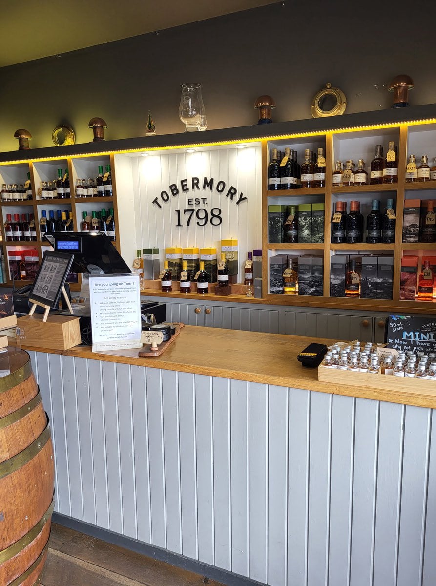 Shop der Tobermory Destillerie auf der Isle of Mull