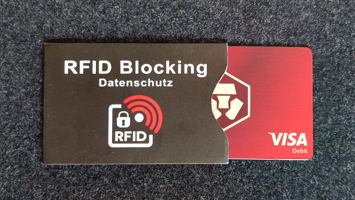 Leichte RFID Hülle für Kreditkarte im Ausland