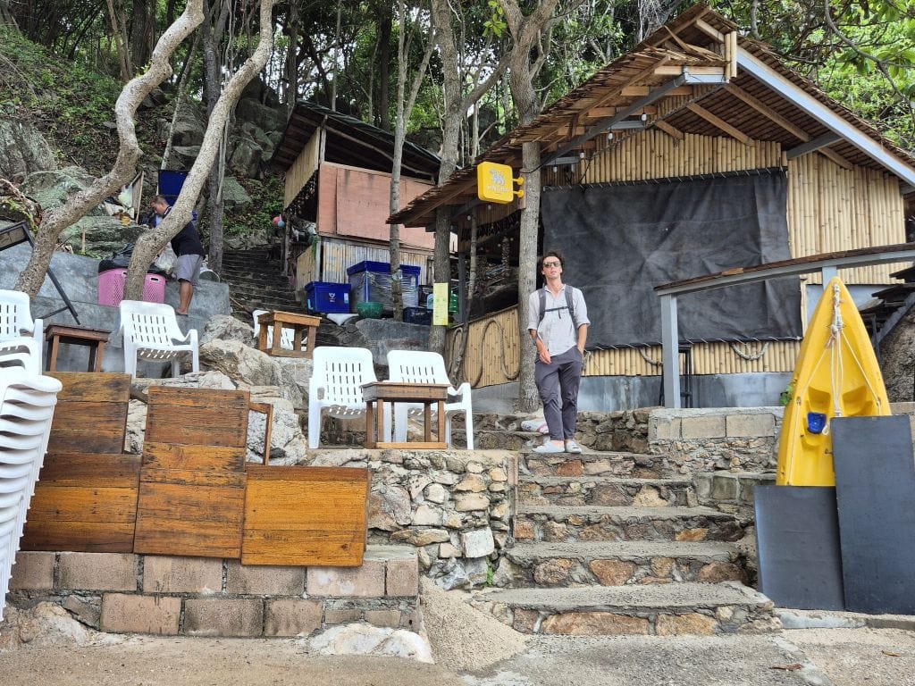 Neue Bar in der Shark Bay auf Koh tao