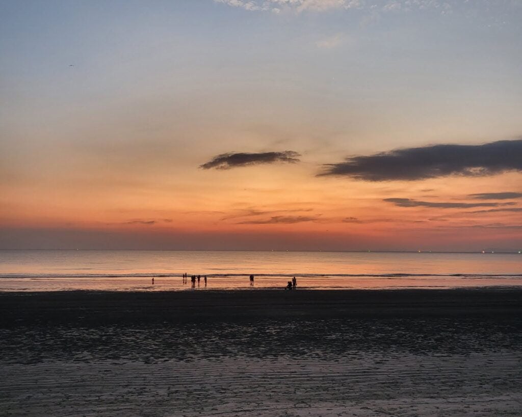 Sonnenuntergang am Aow Yai Strand Koh Phayam