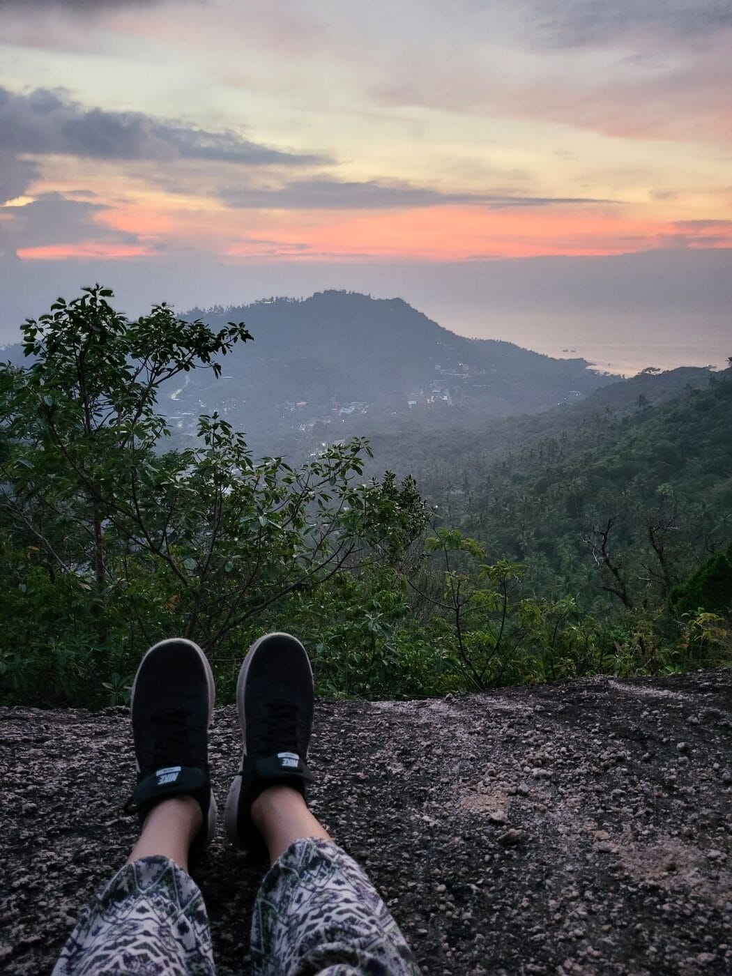 Unser Geheimtipp für den Sonnenuntergang auf Koh Tao: Ein Viewpoint, an dem man nahezu alleine ist.