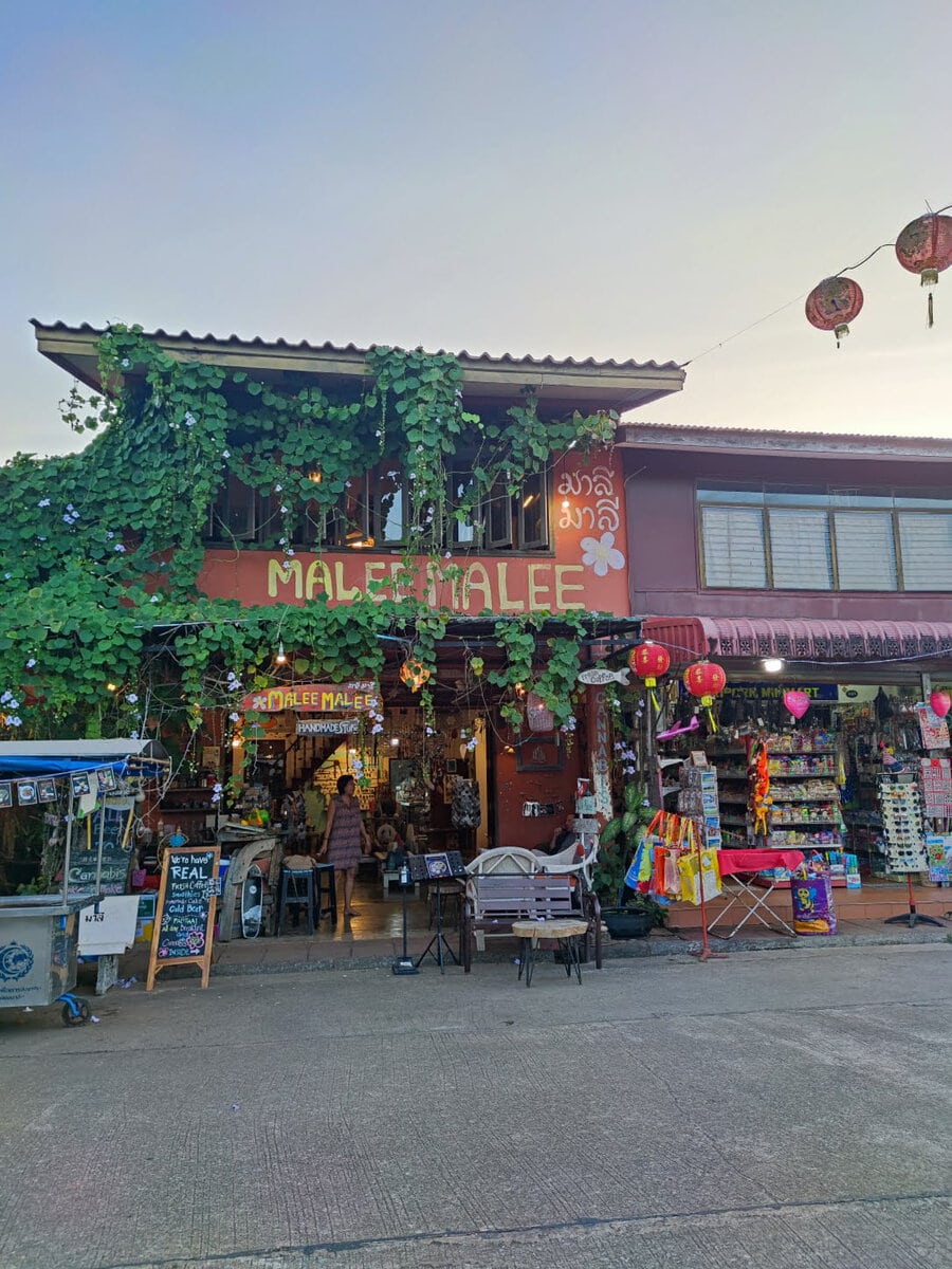Schönes altes Gebäude in Old Town auf Koh Lanta