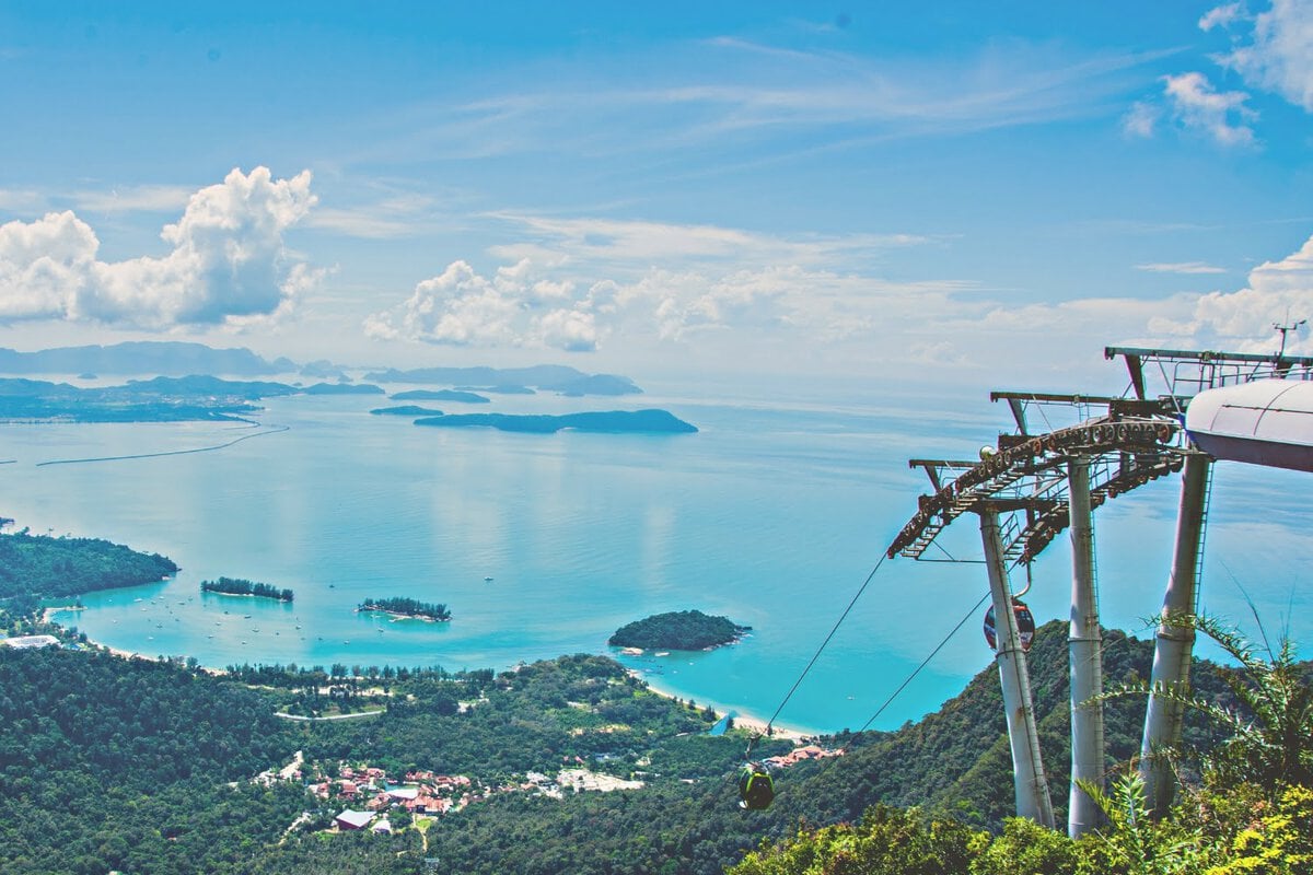 Ausblick von der Sky Bridge auf Langkawi: Sehenswertes und Touren auf der Insel