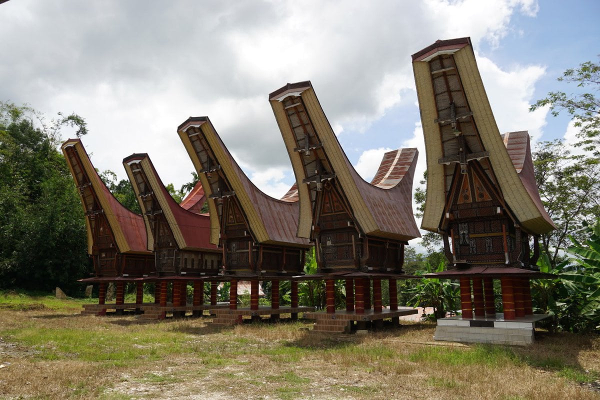 Alang Reisspeicher in Toraja auf Sulawesi