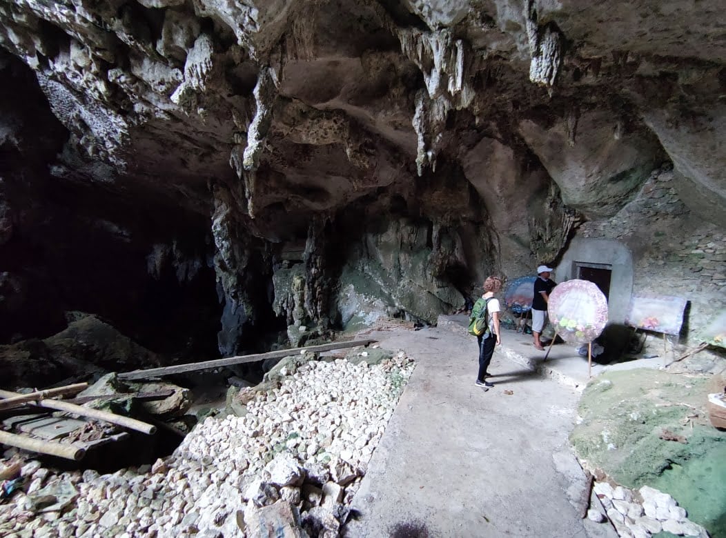 Tampang Allo zweite Höhle