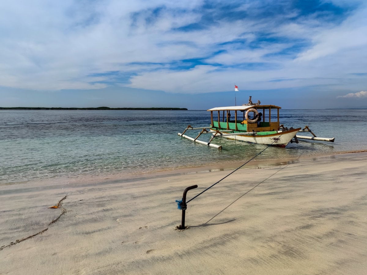 Urlaub auf Lombok mit Bootsausflug zu einsamen Stränden