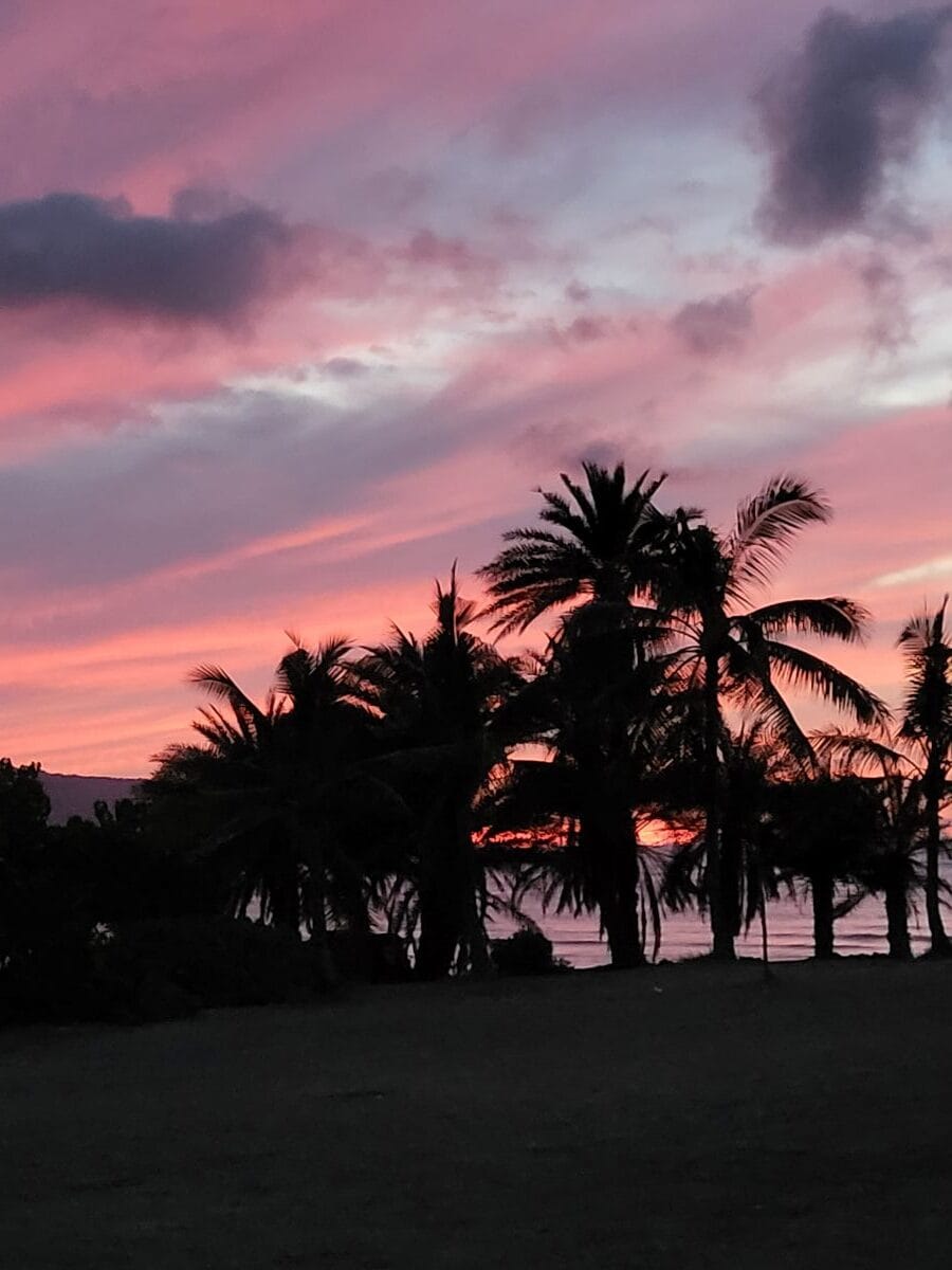 Sonnenuntergang an der Nordküste von Oahu