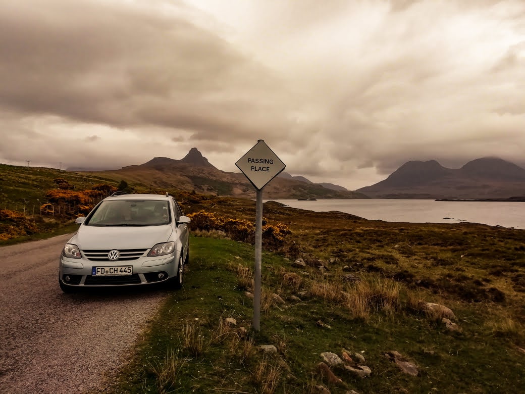 Autofahren in Schottland: Passing Places um zu überholen