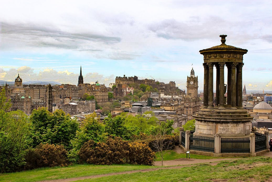 Calton hill in Edinburgh: Geheimtipp für den besten Ausblick