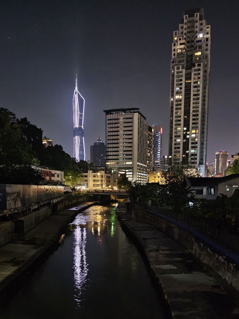Merdeka Turm bei Nacht, Kuala Lumpur