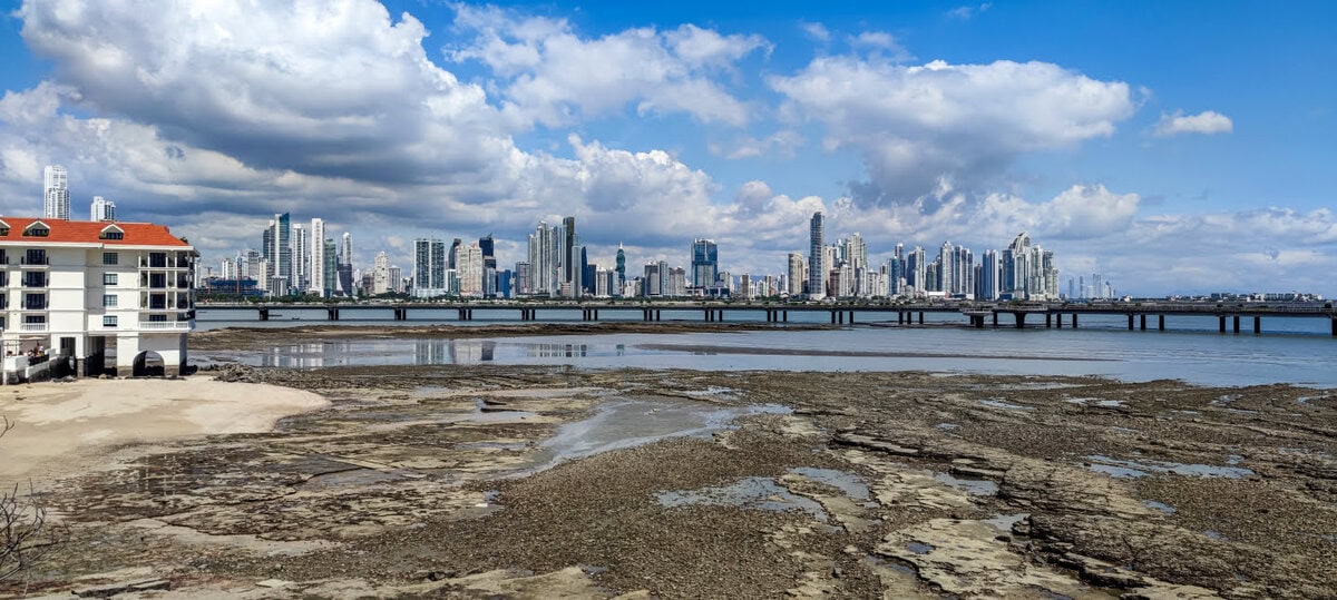 Skyline von Panama City, gesehen vom Casco Viejo
