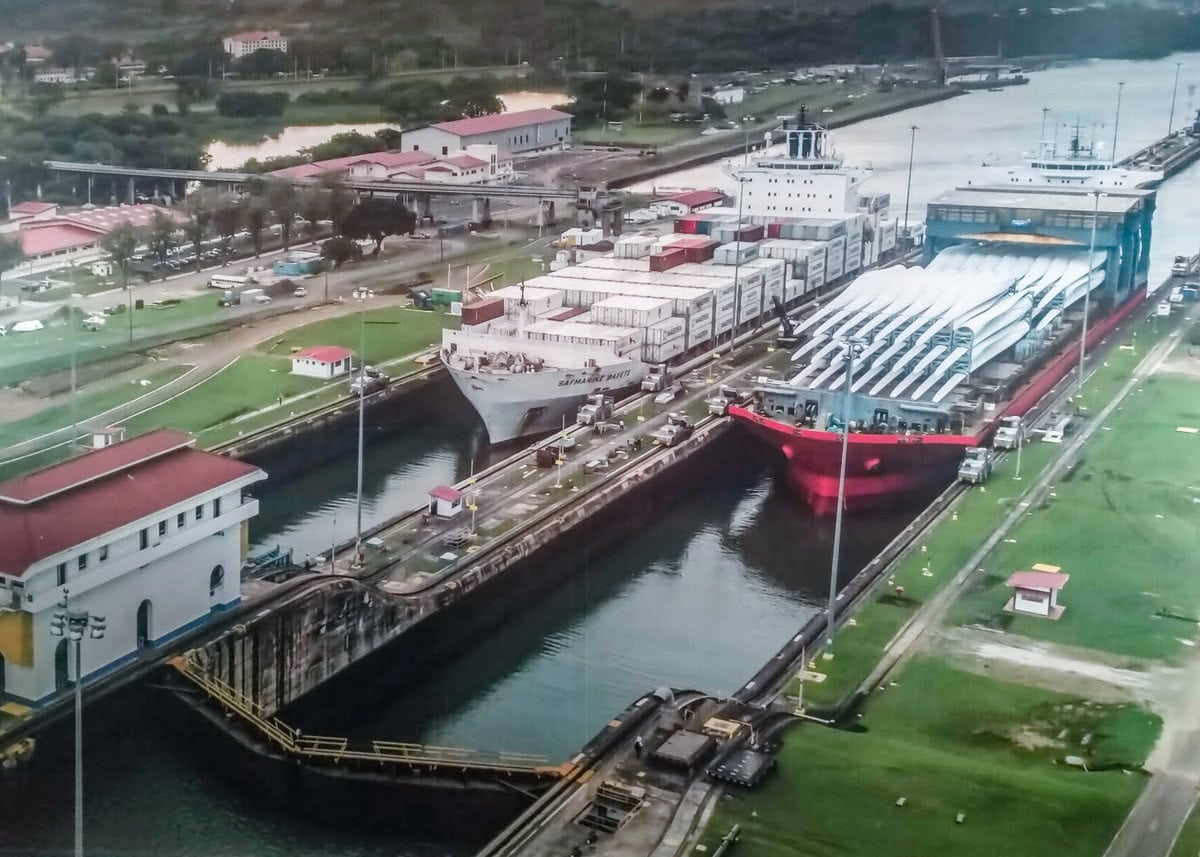 Panama Kanal von oben an den Miraflores Schleusen