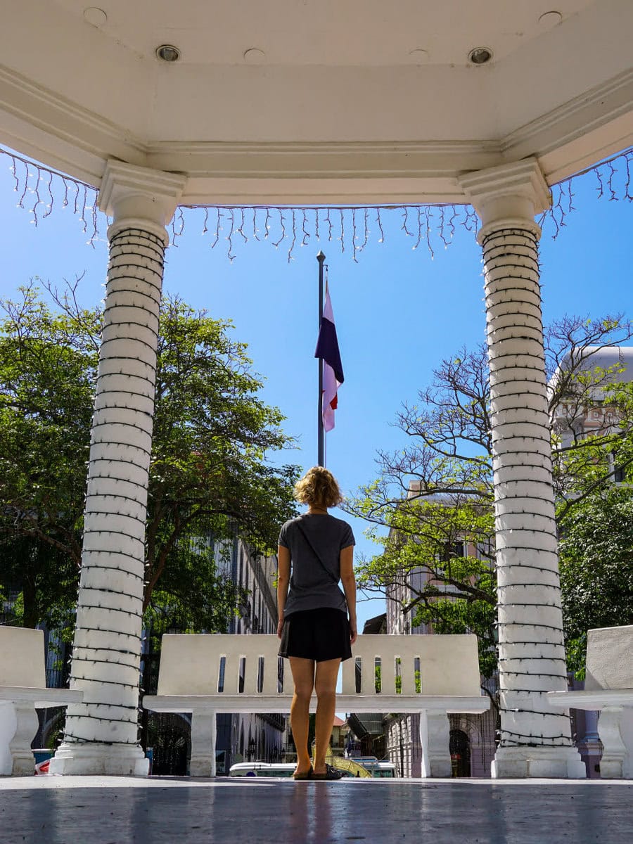 Independence Square Panama City Altstadt mit Flagge