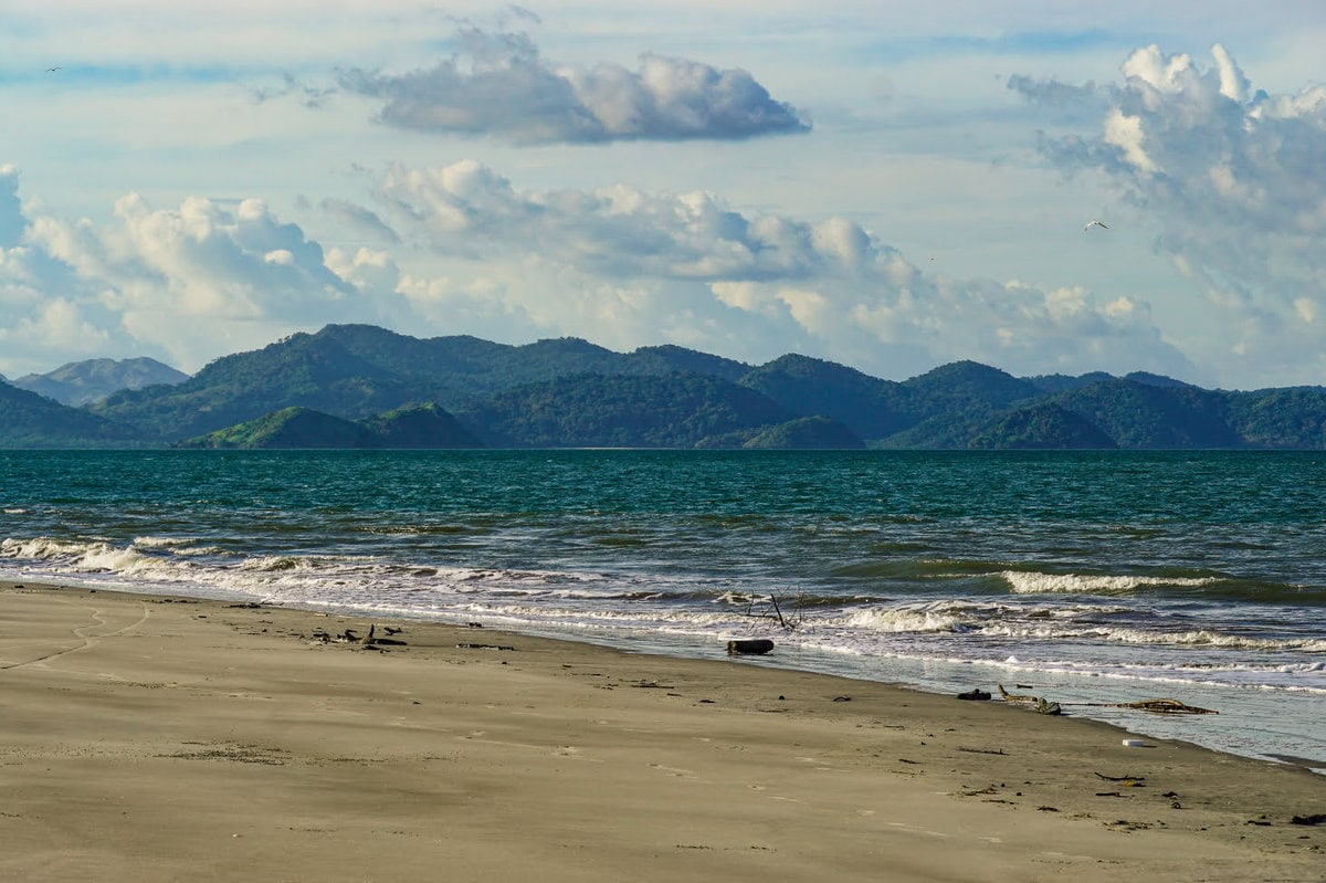 Punta Chame, Panama: Lange Sandstände laden zum Spazierengehen ein