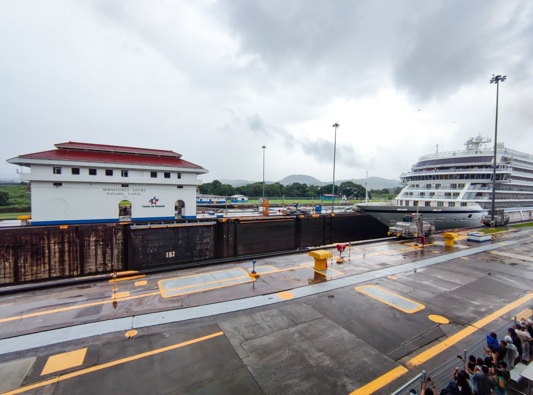 Miraflores Schleusen: Lohnt sich der Besuch am Panama Kanal - Wann fahren die Schiffe durch den Kanal