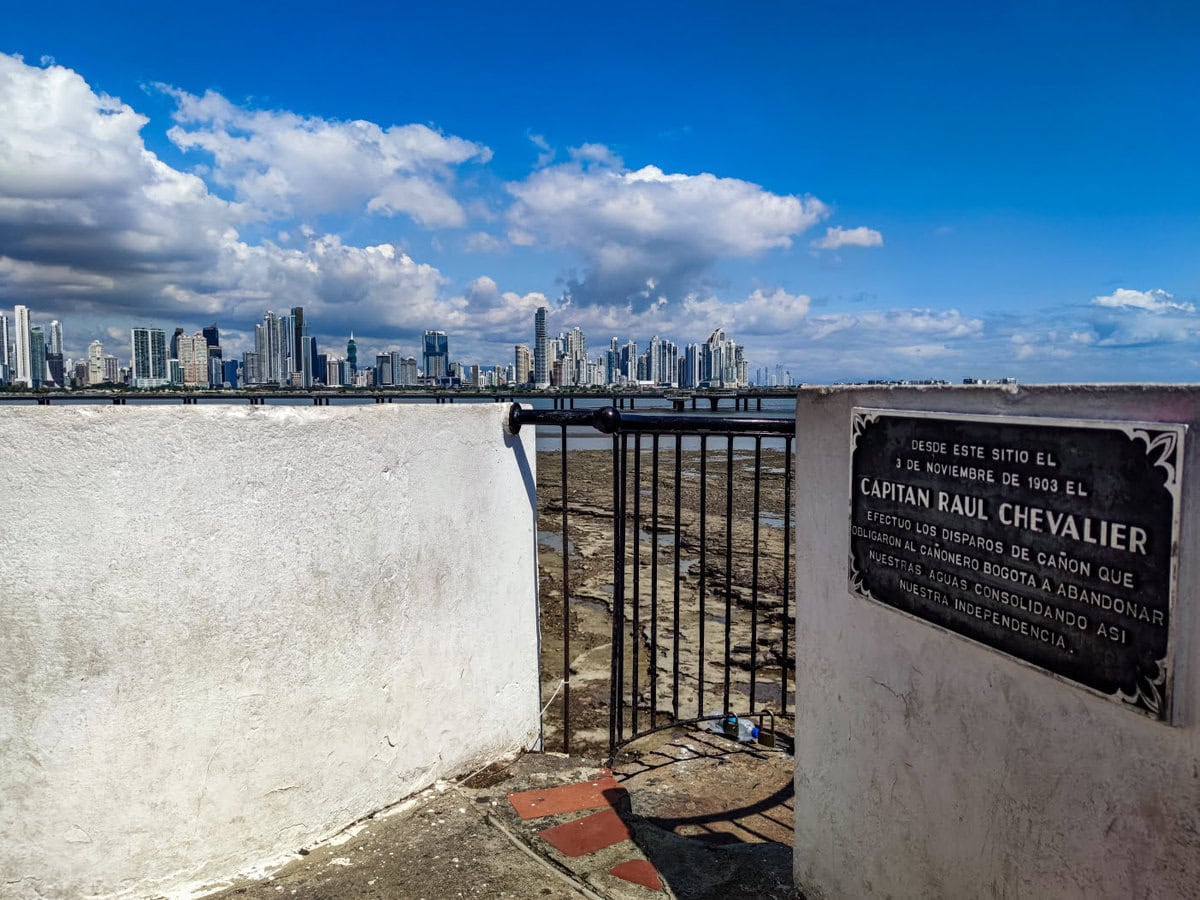 Aussichtspunkt Casco Viejo auf die Skyline von Panama City