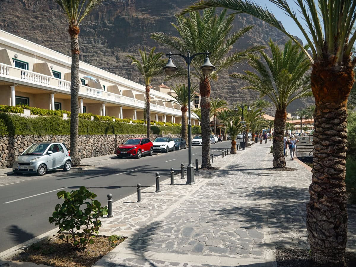 Promenade von La Puntilla mit dem Hotel Apartamentos del Charco