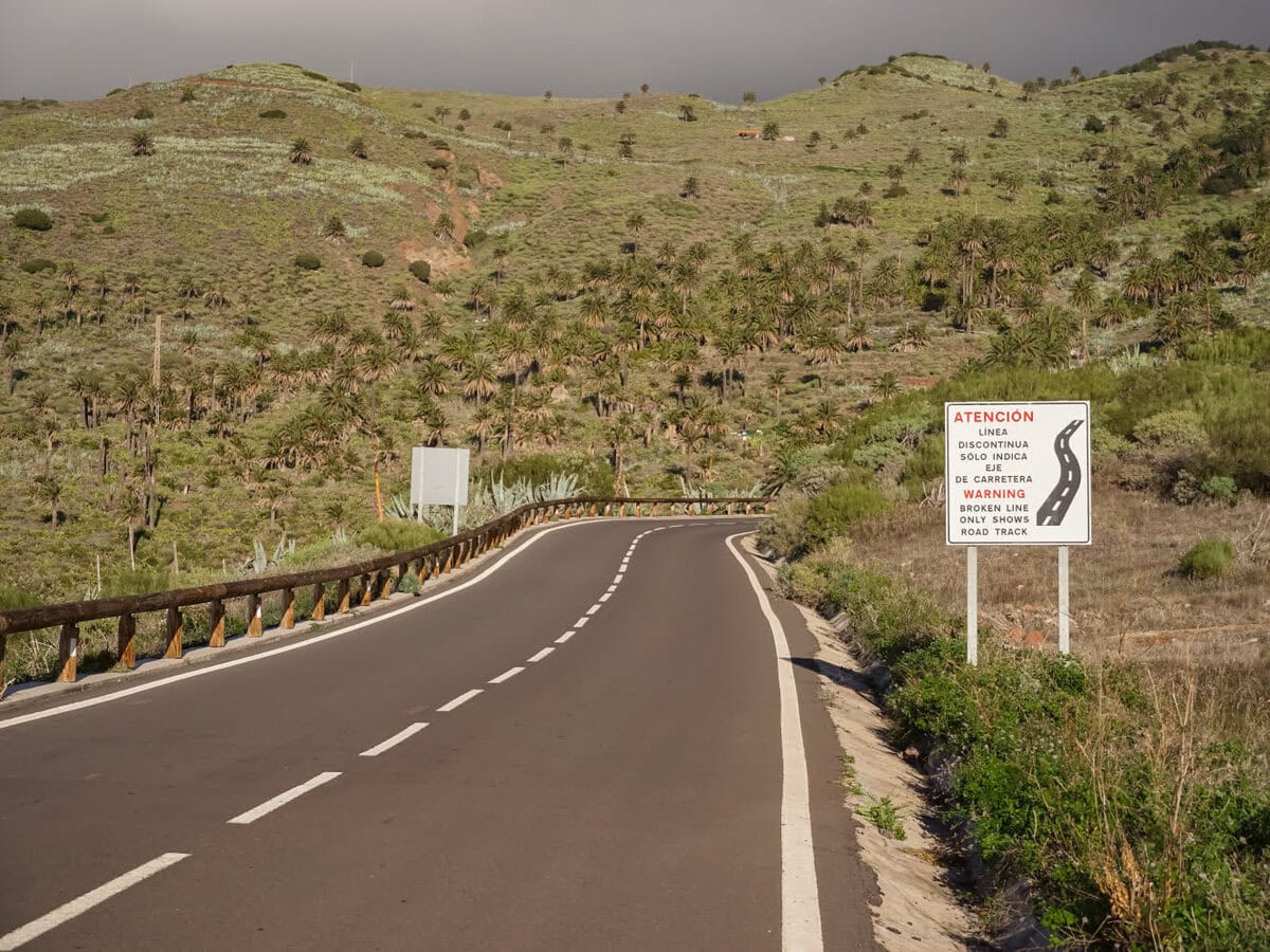 Straßen sind auf La Gomera in sehr gutem Zustand