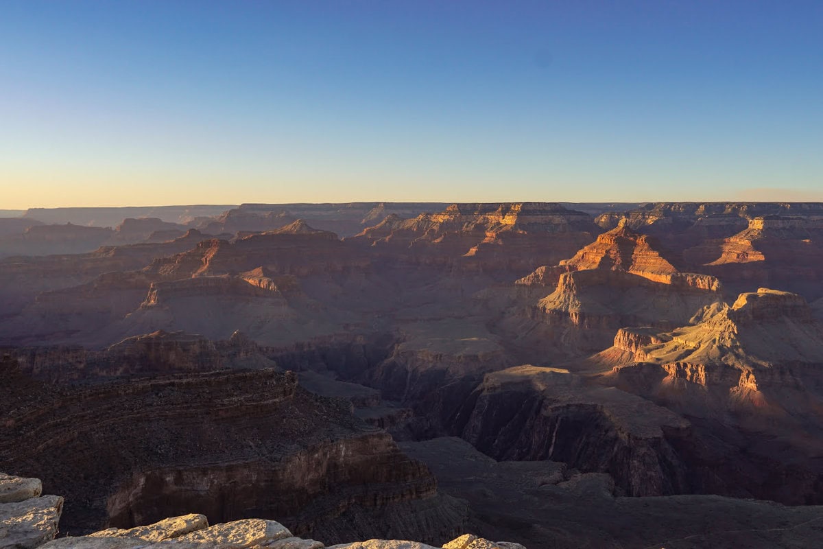 Sonnenuntergang am Grand Canyon im Herbst