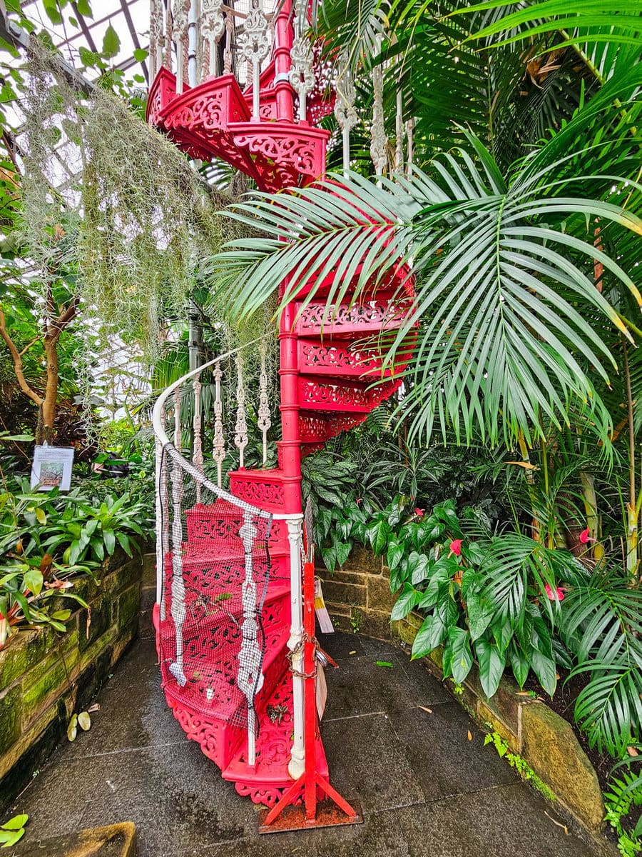 Wendeltreppe im Botanischen Garten von Glasgow