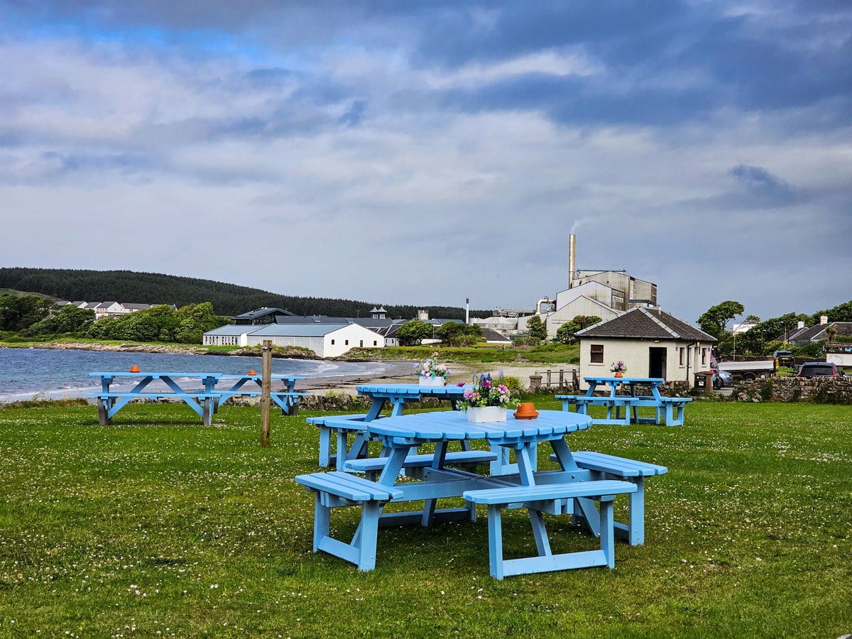 Außenbereich des Hotel No.1 Charlotte Street in Port Ellen auf der Insel Islay in Schottland
