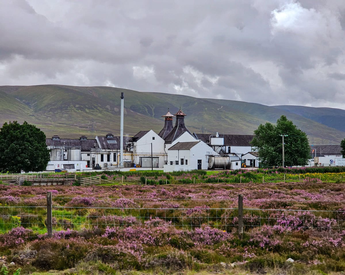 Zu Besuch in der Dalwhinnie Destillerie nahe Pitlochry in den Cairngorms