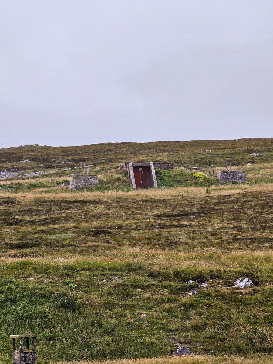 Bunkeranlagen in Durness in Schottland