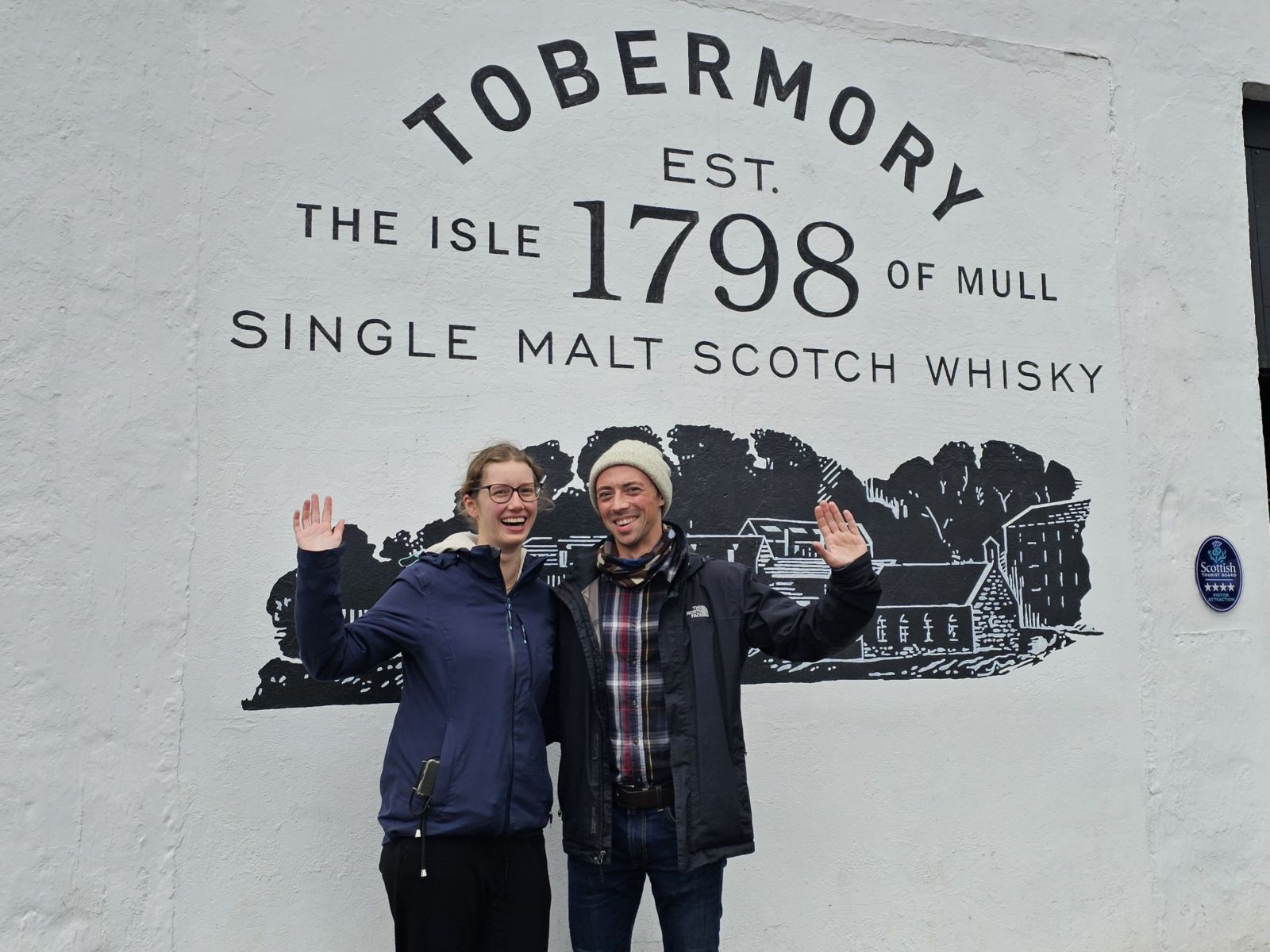 Theresa und Chris von Reisekröten in Tobermory auf der Insel Mull in Schottland