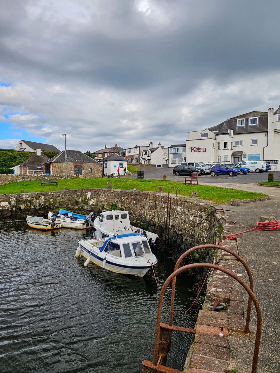 Ort Blackwaterfoot auf der Insel Arran