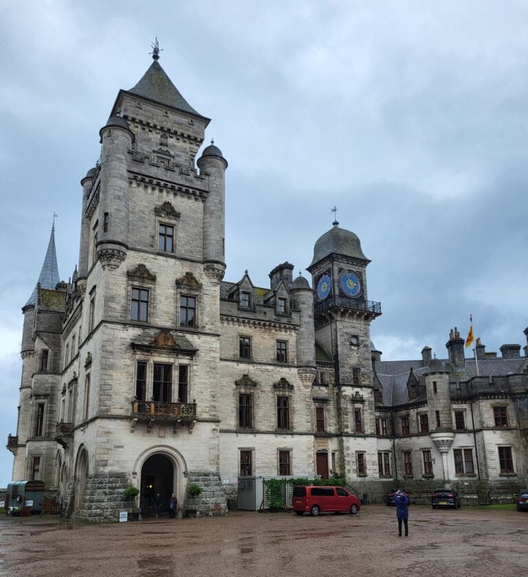 Dunrobin Castle zwischen Tain und Helmsdale