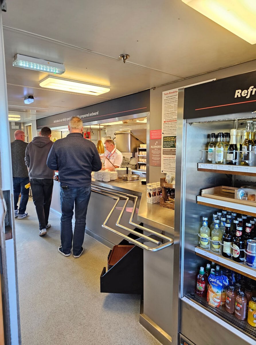 Restaurant auf der Fähre nach Arran