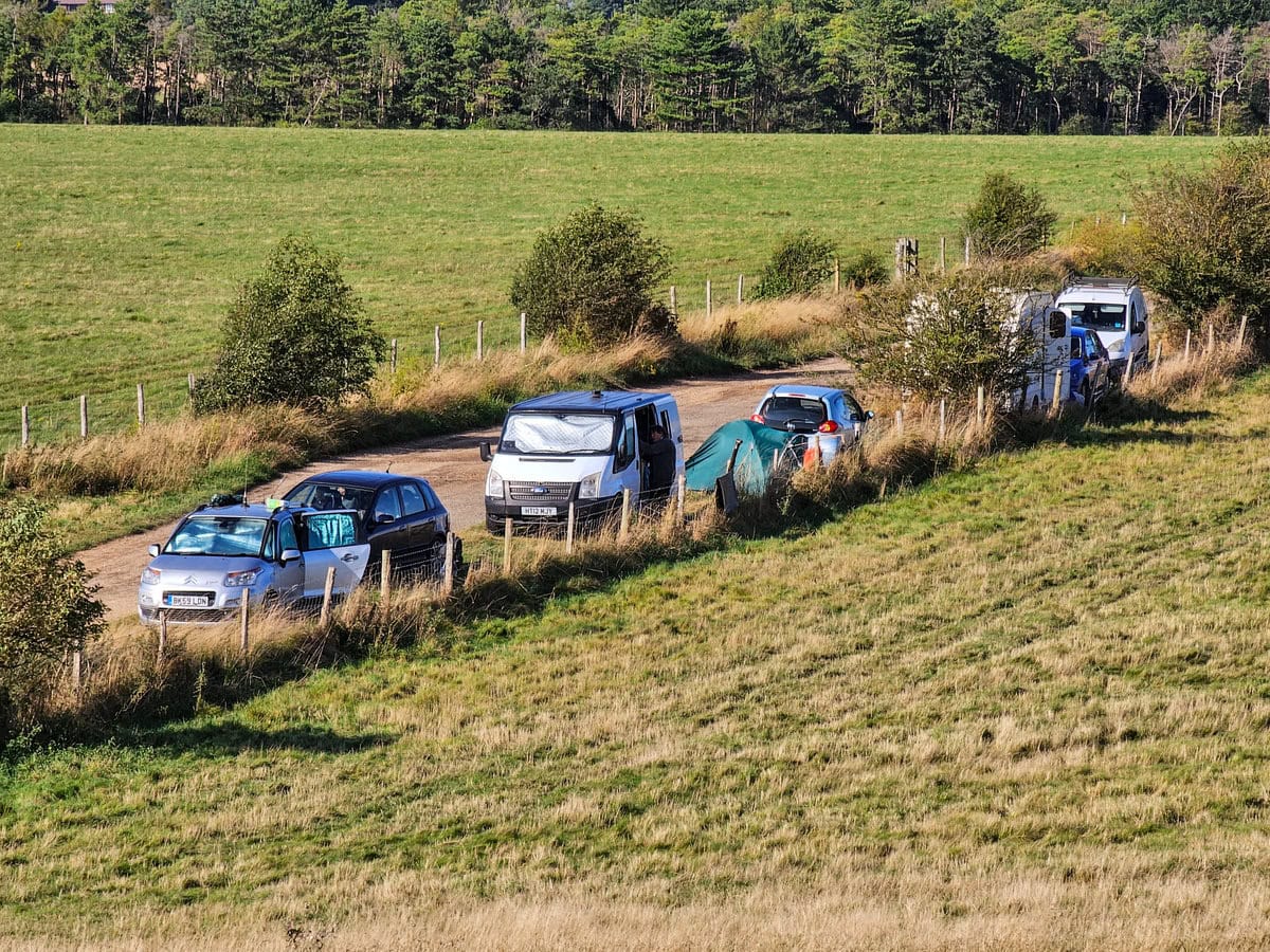 Parken in der Nähe von Stonehenge um die Steinkreise kostenlos zu sehen