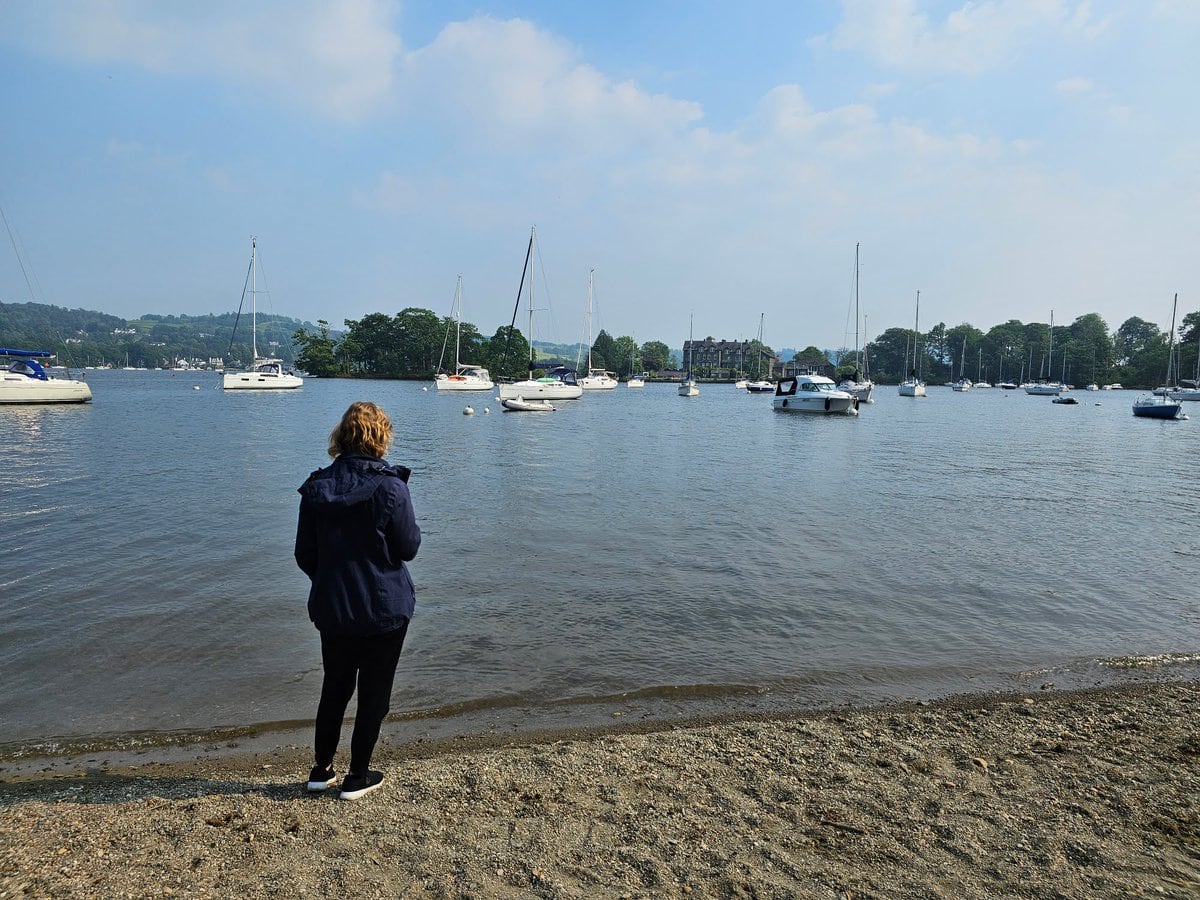 Strand am Lake Windermere im Lake District
