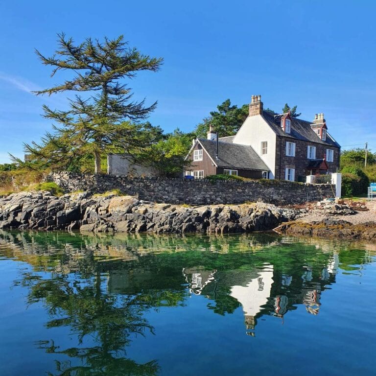 Unsere Erfahrungen und Tipps für den Hafenort Plockton an der Westküste von Schottland