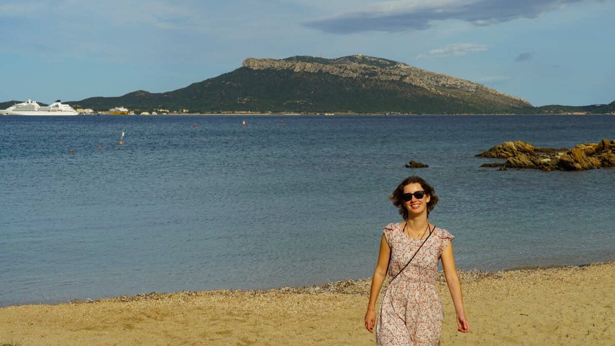 Strand in Golfo Aranci auf Sardinien