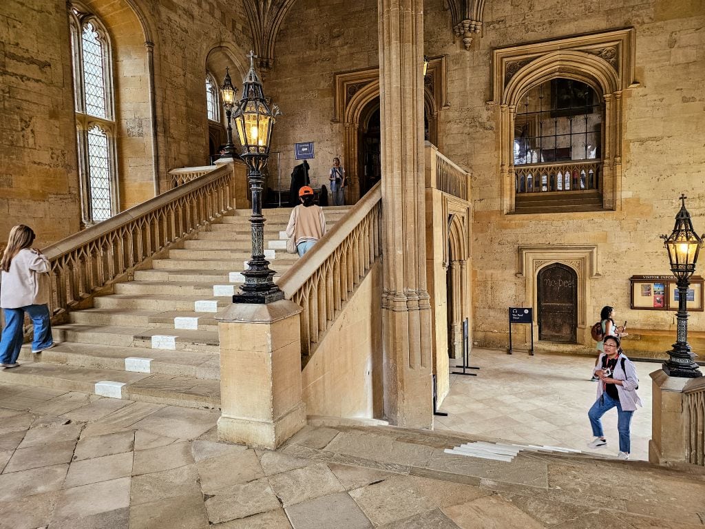 Die Treppe im Christ Church College in Oxford, hinauf zum Speisesaal: Drehort von Harry Potter und der Stein der Weisen