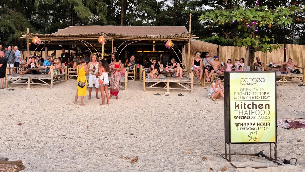 Pangea Bar am Long Beach auf Koh Lanta