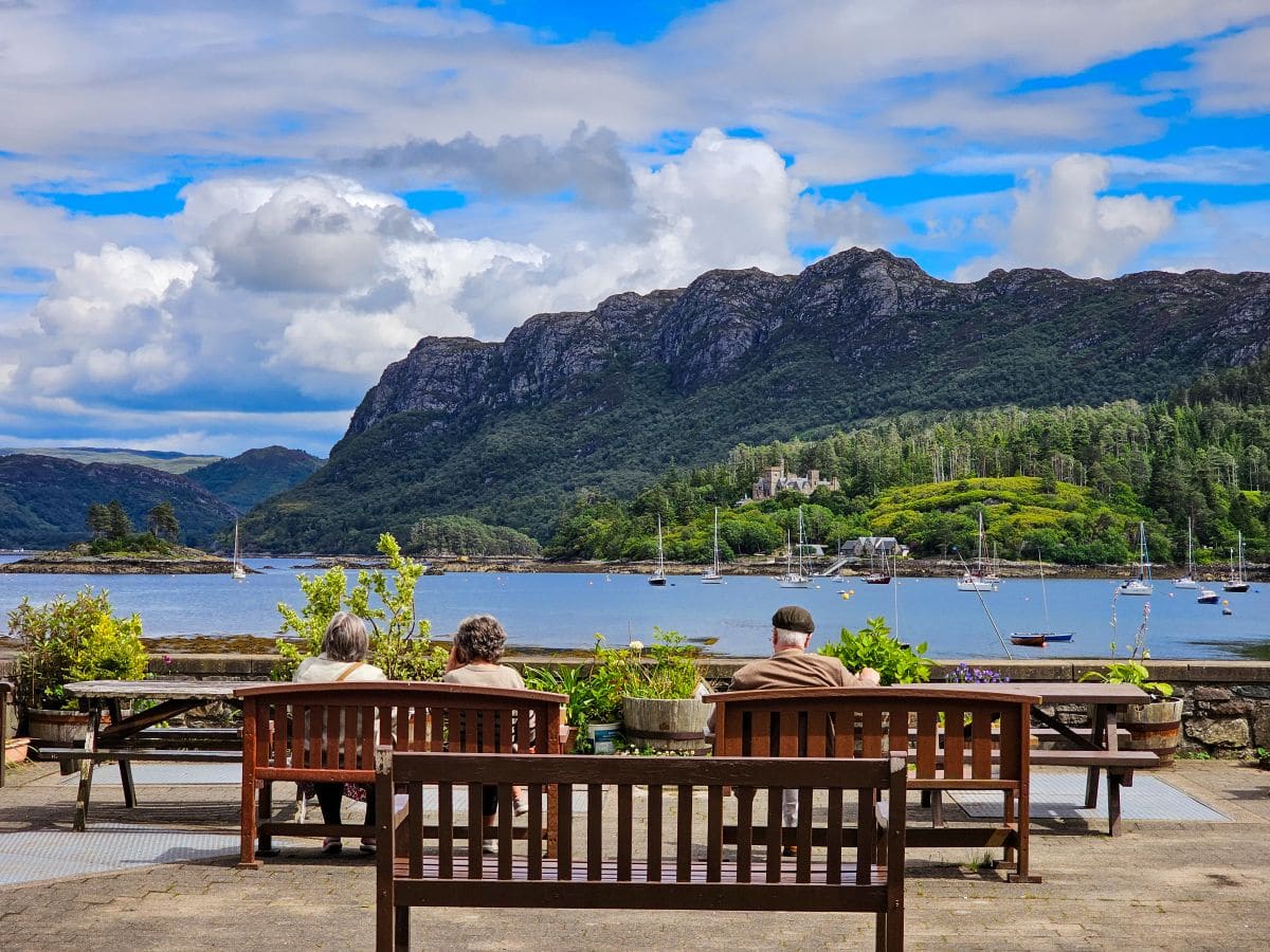 Malerischer Hafenort Plockton in Schottland: Unser geheimer Ort an der Westküste
