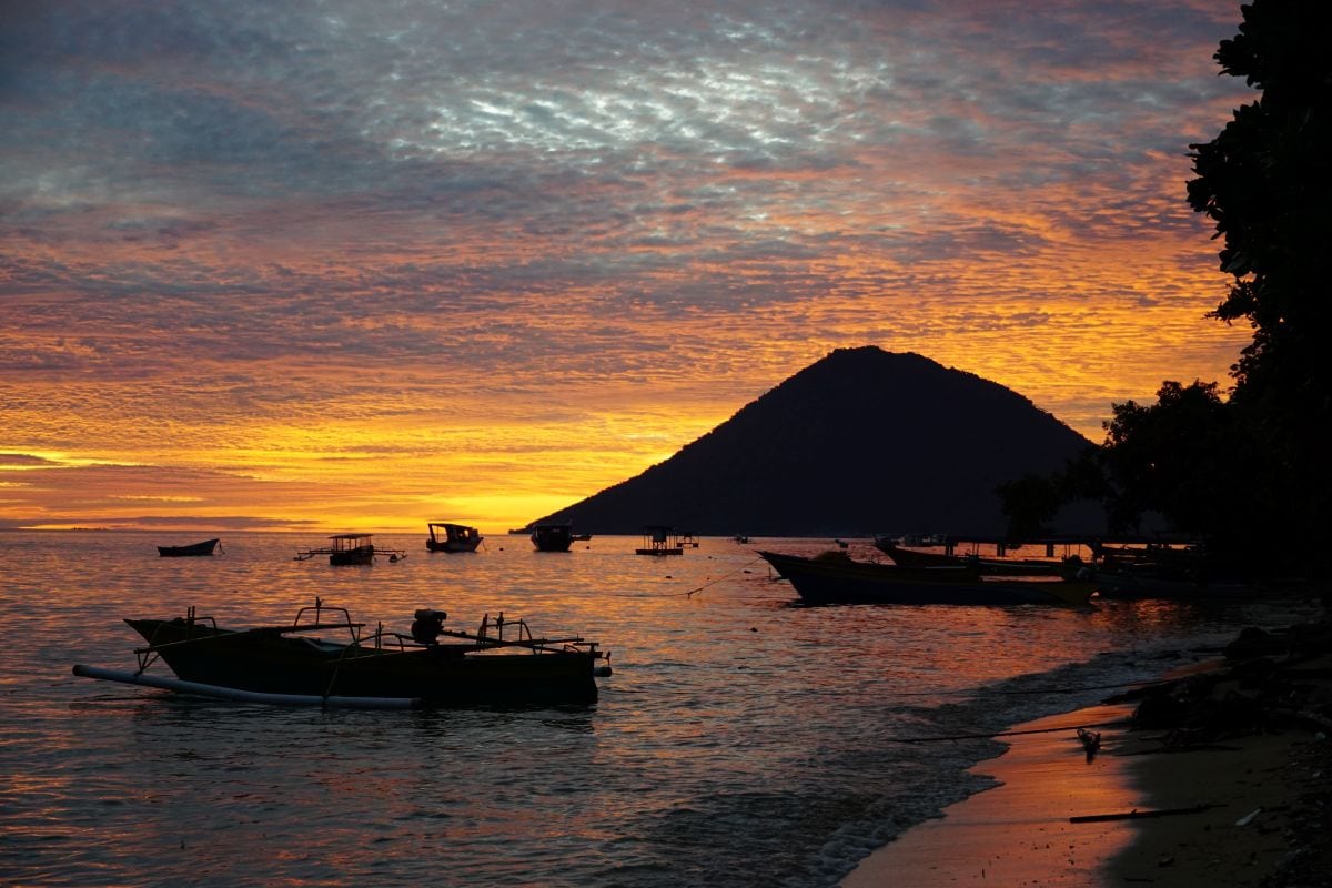 Sonnenuntergang auf Bunaken, Sulawesi