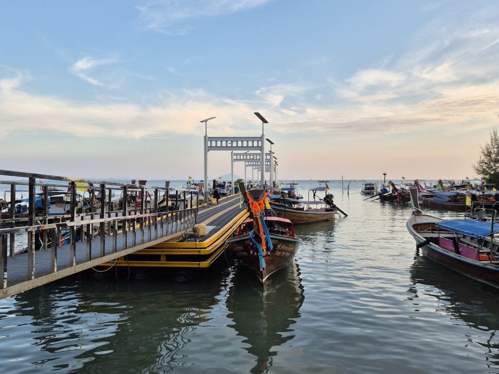 Pier in Ao Nam Mao