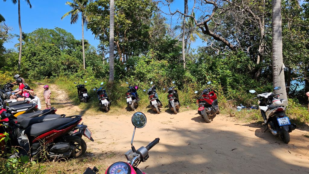 Roller Parkplatz am Ao Sai Beach