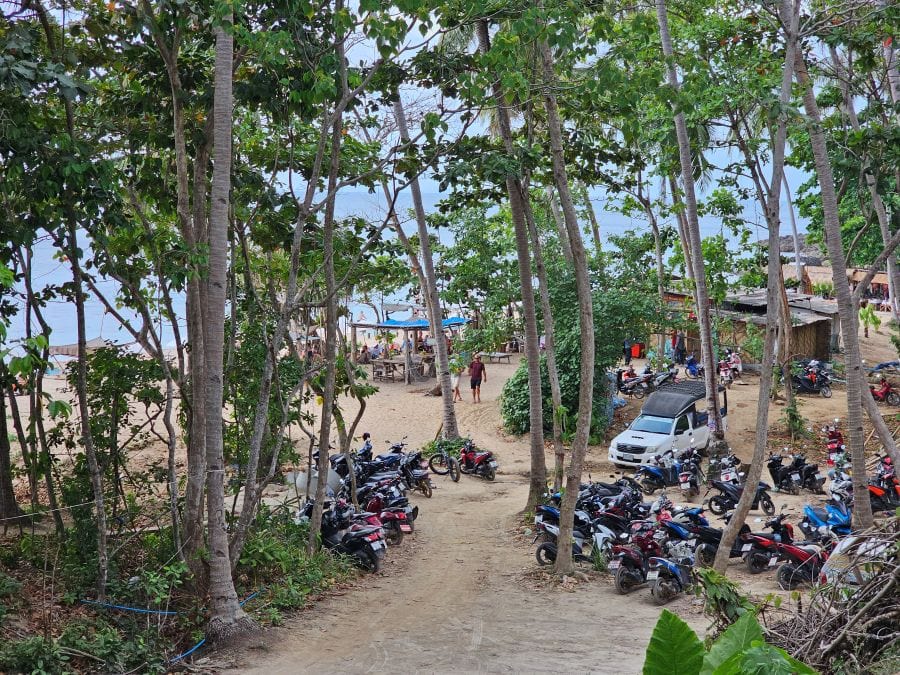Zufahrt zum Nui Beach auf Koh Lanta