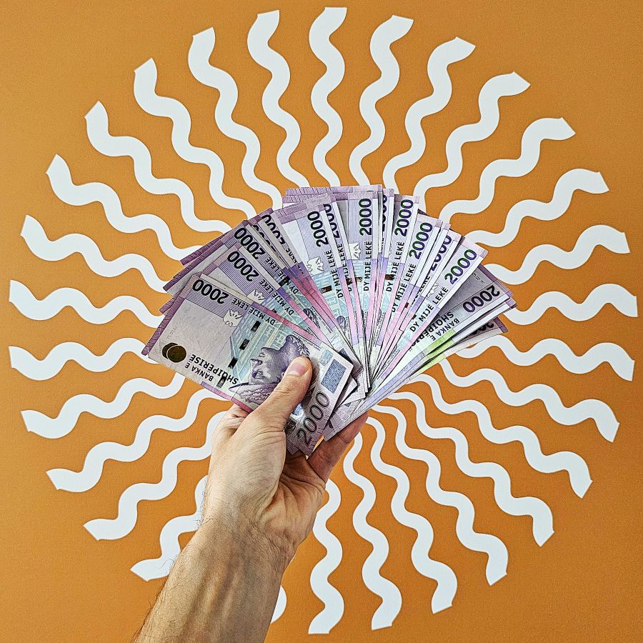 Unsere Tipps für den Umgang mit Bargeld in Albanien