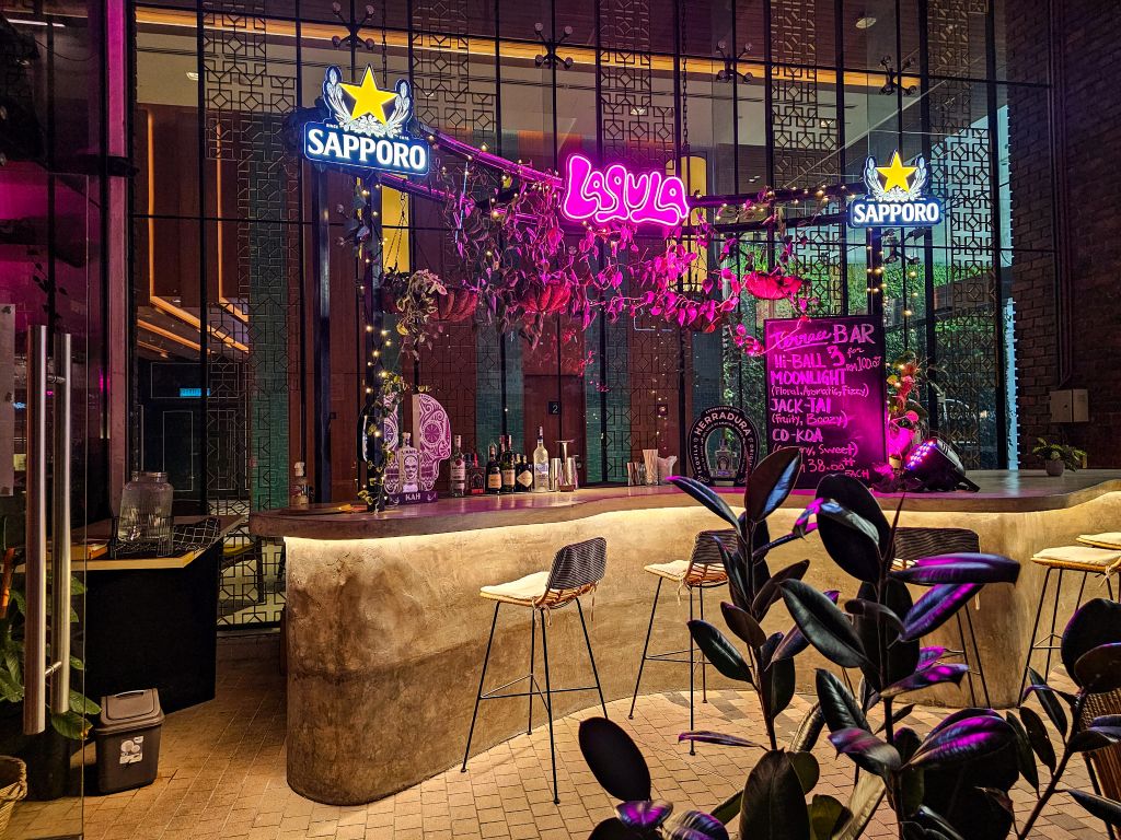 Lagula Bar in Chinatown, Kuala Lumpur