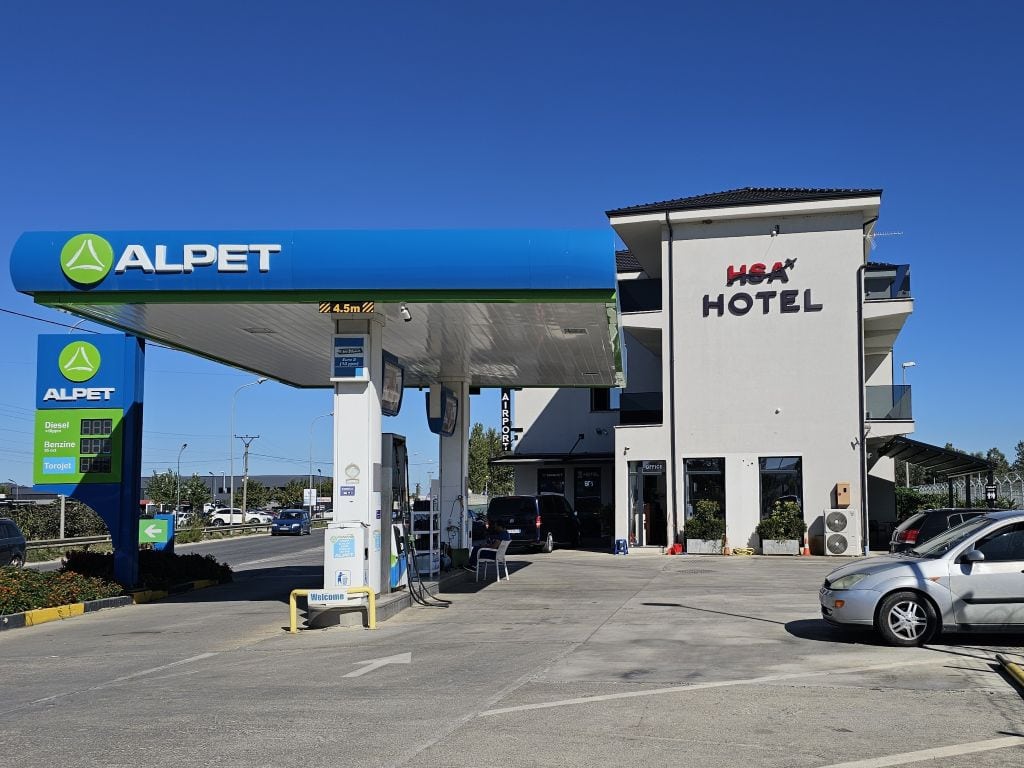 Tirana Airport Hotel am Flughafen nahe der Mietwagen-Firmen