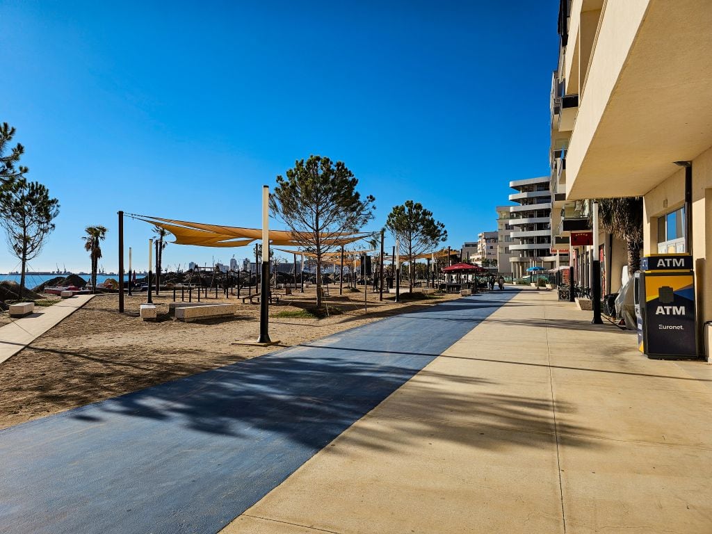 Strandpromenade von Durres in Albanien