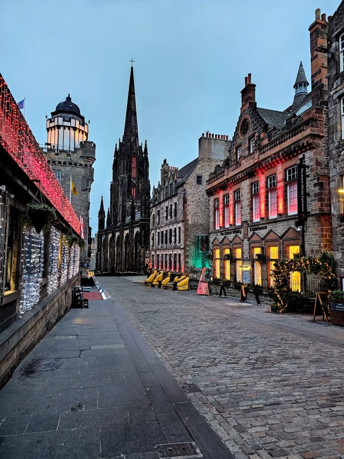 Royal Mile, auf Höhe The Scotch Whisky Experience