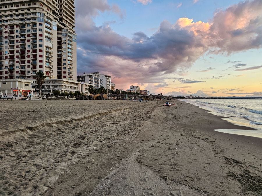Sonnenuntergang in Durres, Albanien
